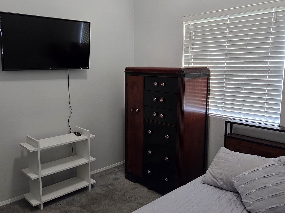 2nd image of 1302 W Cortez Ct