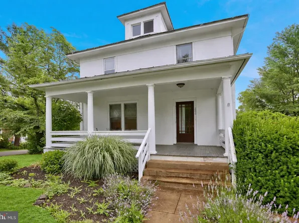 200 S Orchard Dr, Purcellville, VA 20132