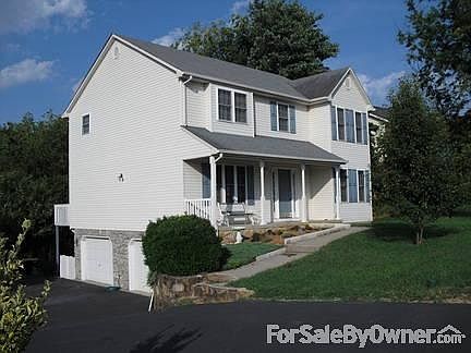 1st image of 1510 Bush Farm Dr