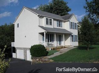 1510 Bush Farm Dr, Vinton, VA 24179