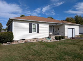 808 W Highland Ave, Robinson, IL 62454