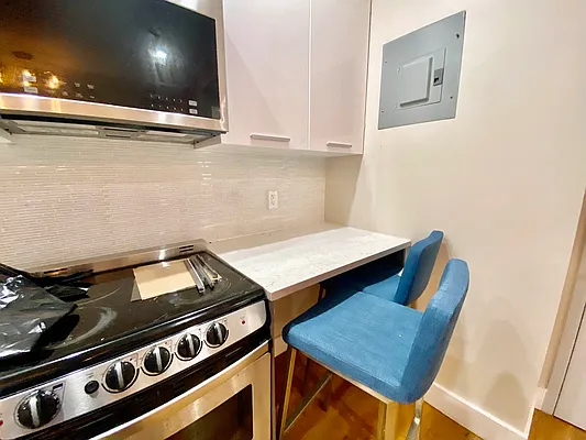 Rented by Bruma Realty LLC | media 3