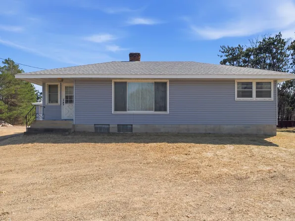 7830 Lake Dr, Lino Lakes, MN 55014