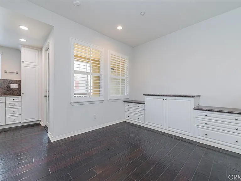 128 Coral Rose — Photo 14