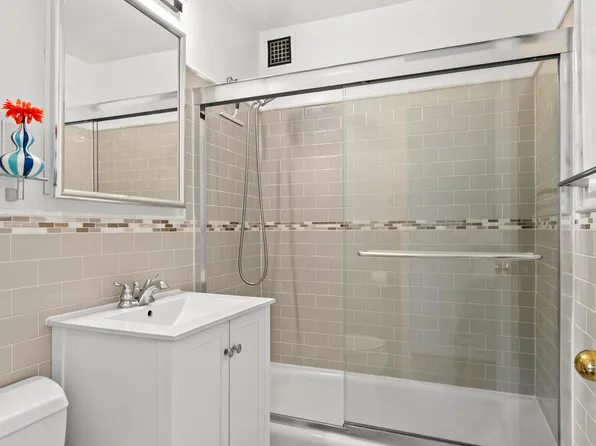 290 West 232nd Street image 7 of 10