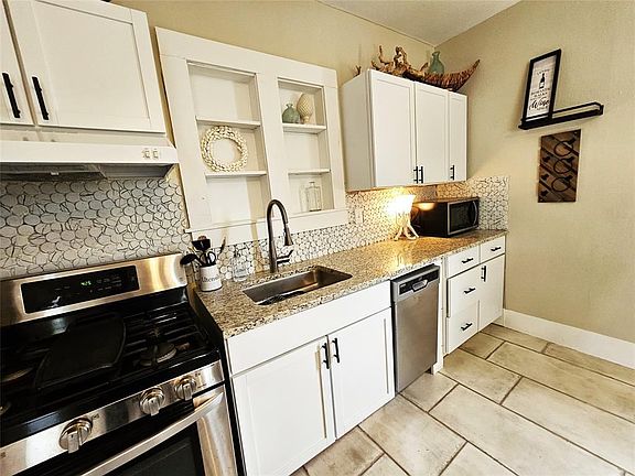 3rd image of 3828 Avenue P 1/2