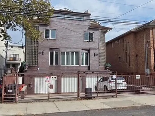 2345 East 64th Street image 1 of 22
