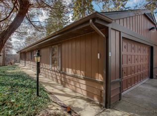 21W601 Saint Charles Rd, Lombard, IL 60148