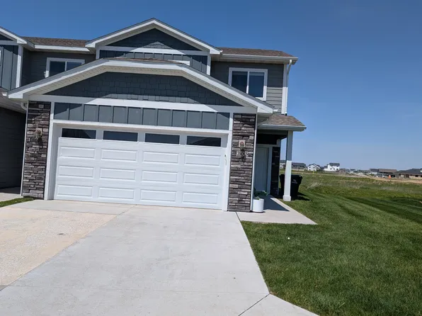 203 NW Greenway Pl, Waukee, IA 50263