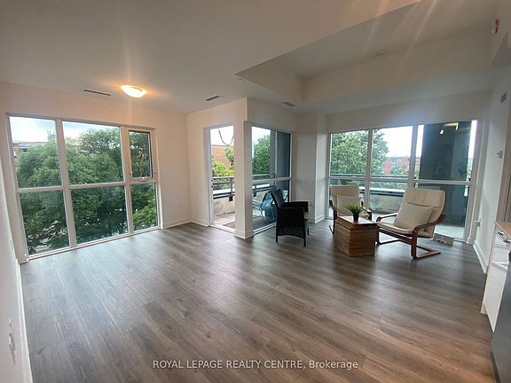2nd image of 25 Neighbourhood Ln #709