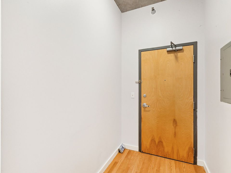 1st image of 1720 S Michigan Ave APT 503