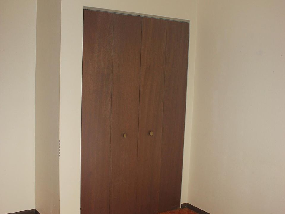 2nd image of 201 Cedar Ave APT 7