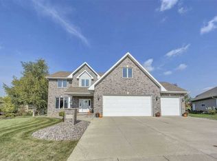 3373 Langdon St, Green Bay, WI 54311