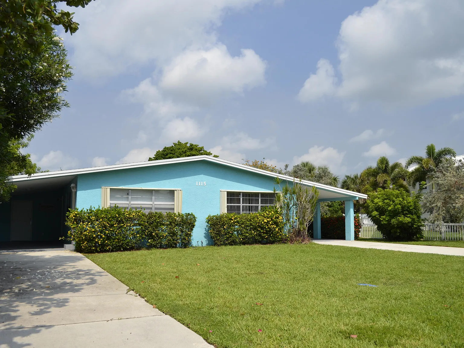 2 bed, 2.0 bath, 1064 sqft, $2,200 — Photo 1