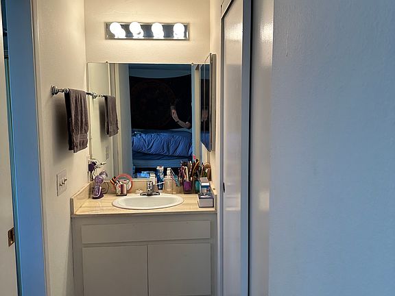 2nd image of 7850 Nightingale Way
