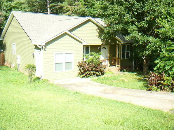 215 Maple Dr, Anderson, SC 29621