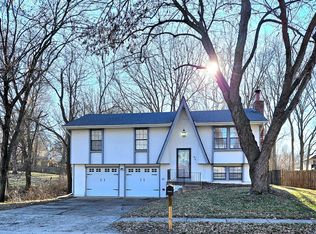 15 NE 90th Ter, Kansas City, MO 64155