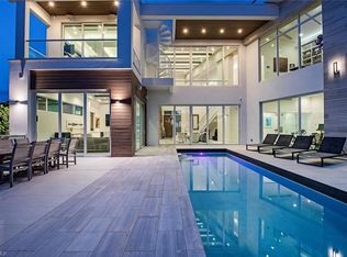 5267 Starfish Ave, Naples, FL 34103