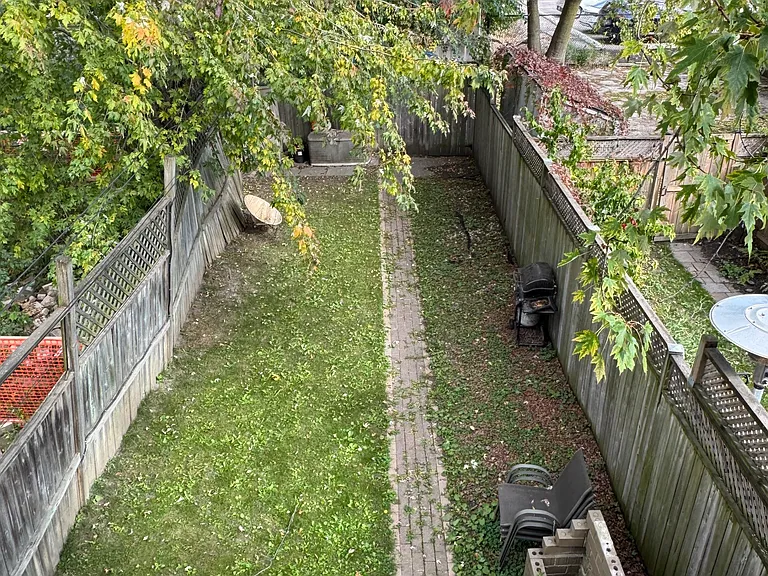 19 Lewis St #2 — Photo 18