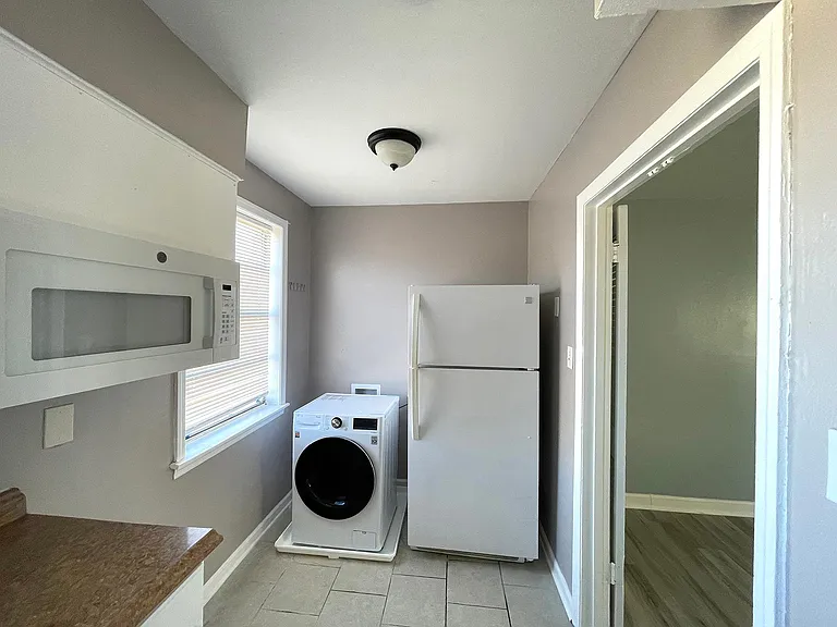 35 N Idlewild St #4 — Photo 11