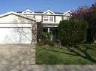 725 Briarwood Dr, Wheeling, IL 60090