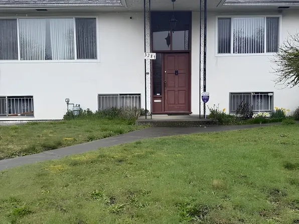 3281 E 46th Ave, Vancouver, BC V5S 1B2
