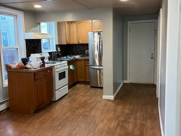 4 Dexter St, Haverhill, MA