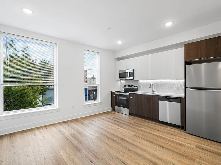 4324 Lancaster Ave — Photo 15