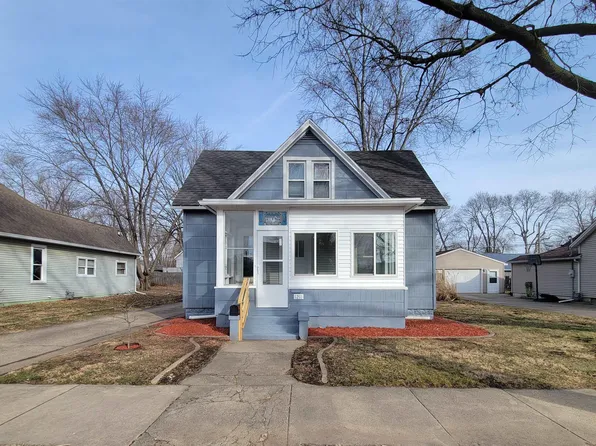 1211 Oak Ridge Ave, Pekin, IL 61554