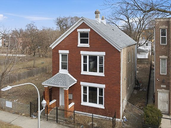 3rd image of 1433 S Keeler Ave