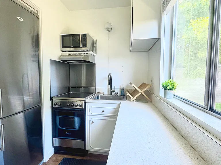 810 Miller Ave — Photo 18