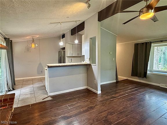 3rd image of 10174 W River Rd
