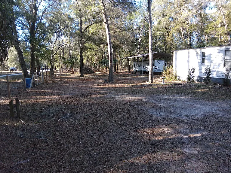 104 Garden Pl — Photo 2