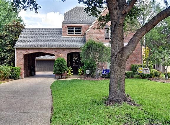 2nd image of 2654 Riverwood Trl