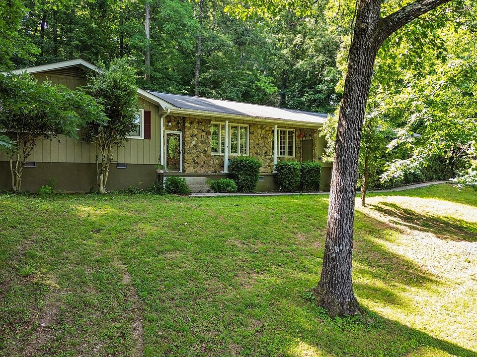 1st image of 370 Morgan Johnston Cir NE