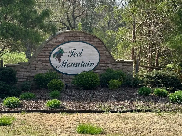 2 Teel Mountain Dr, Cleveland, GA 30528