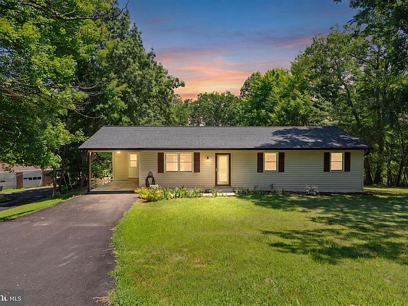 2nd image of 2409 Gore Dr
