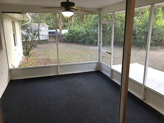 Screened patio with Cf and light