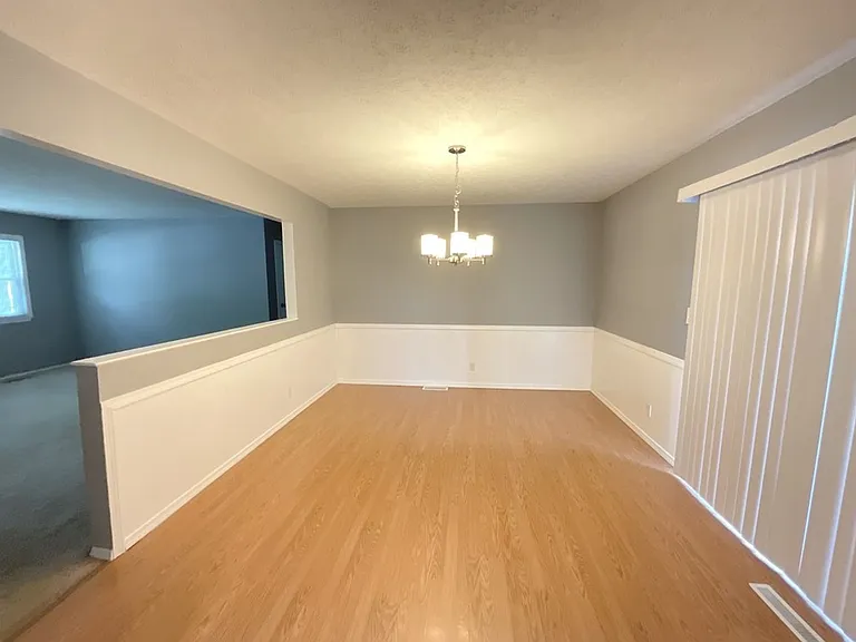 1211 E Rosebrier St — Photo 5