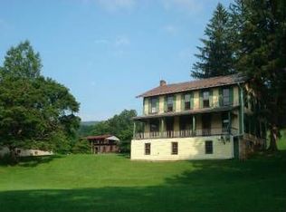 361 Full Moon Ln, Spring Mills, PA 16875