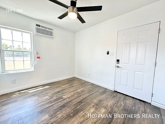 5th image of 3017 London St Unit 1/2