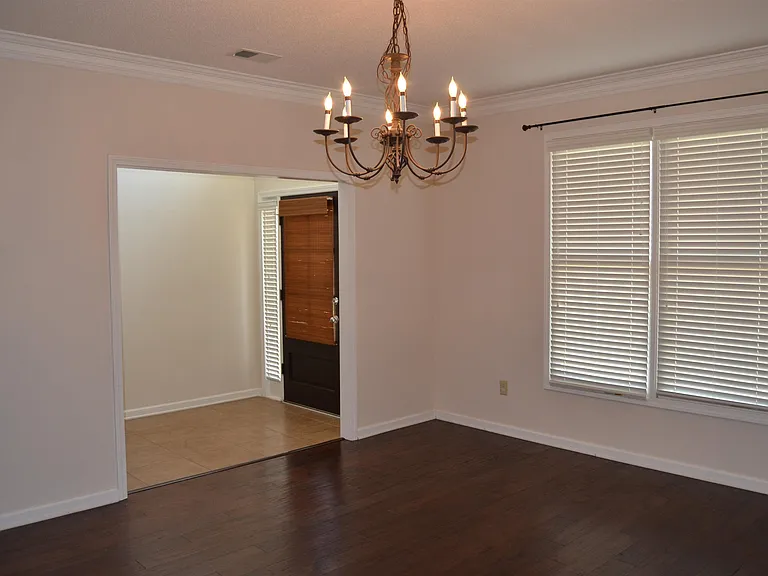 4899 White Pass Dr — Photo 3