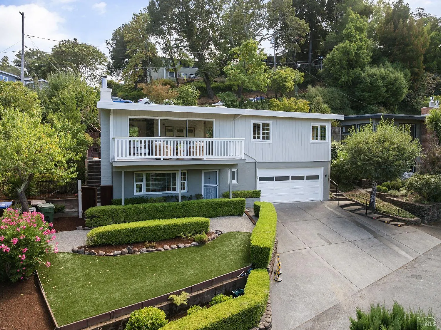60 EDISON Avenue photo 1