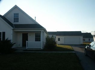 2218 Forest Rdg, Hebron, OH 43025