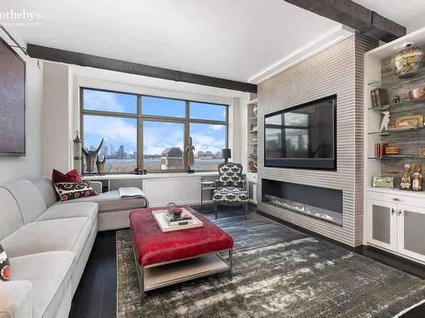 1 Morton Sq APT 3EW, New York, NY 10014