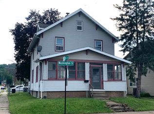 2501 Washington St, Dubuque, IA 52001