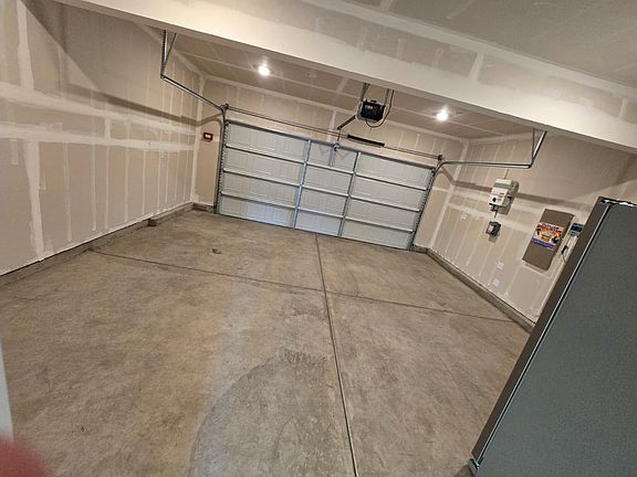 5th image of 1447 Santini Ave