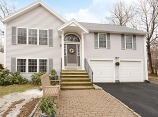 43 Wilbur St, Worcester, MA 01606
