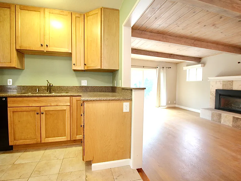 15539 Vassar Ave — Photo 19