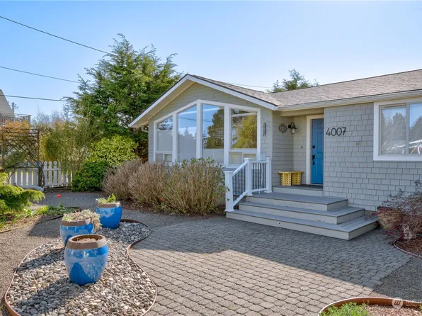 4007 N Place, Seaview, WA 98644